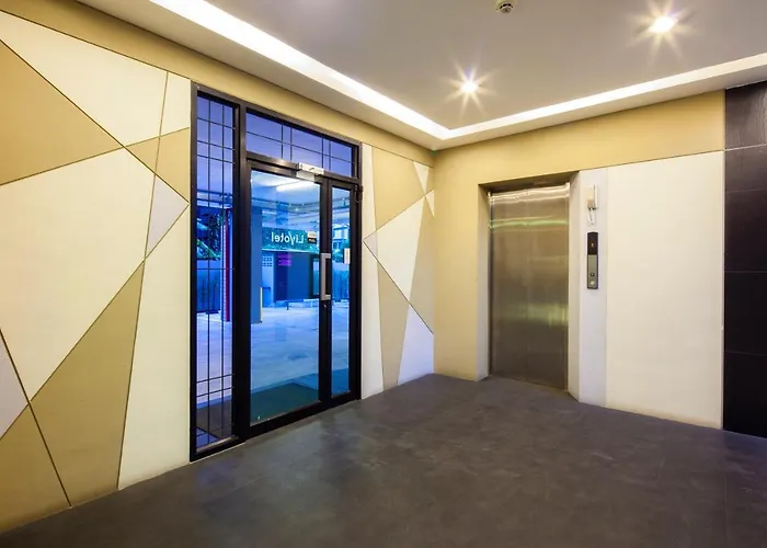 曼谷叻抛利沃特尔酒店 酒店